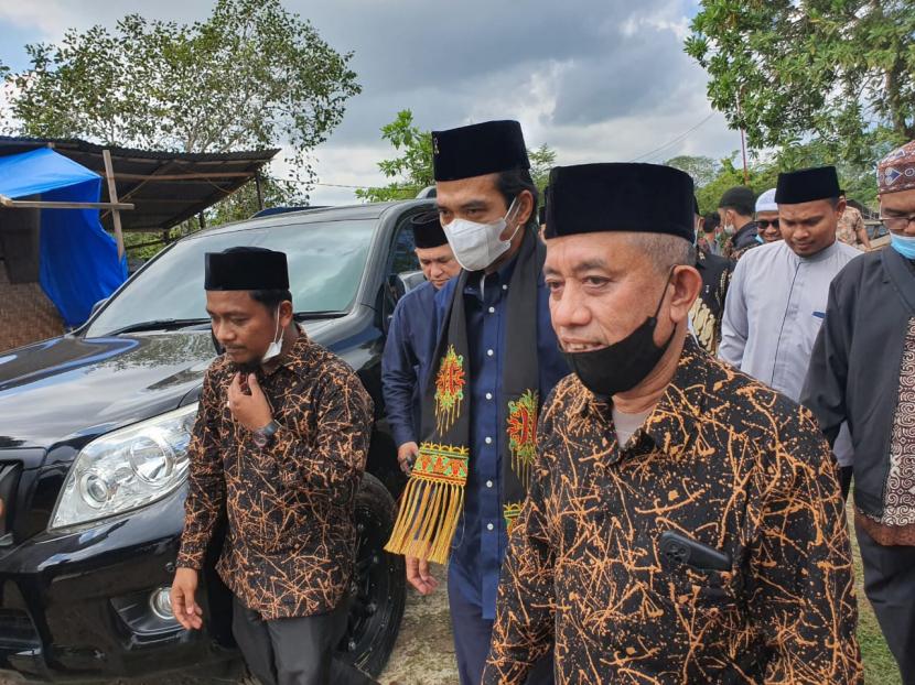 Saran UAS Saat Bertemu Sejumlah Dai di Aceh. Foto: UAS Letakkan Batu Pertama Pembangunan Asrama Dayah Insan Qurani Blang Bintang