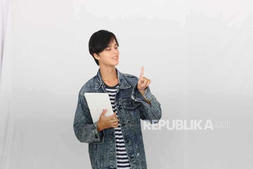 UBSI menghadirkan asisten chat virtual yang siap 24 jam bernama SobiChat, yang membantu menjawab pertanyaan mahasiswa mengenai apapun terkait kampus.