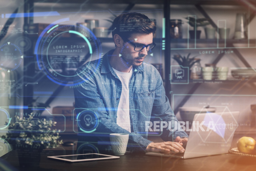 UBSI sebagai Kampus Digital Kreatif, berfokus pada teknologi informasi dan bisnis digital menjadi strategi utama untuk menjembatani kesenjangan antara kurikulum akademik dan kebutuhan industri.