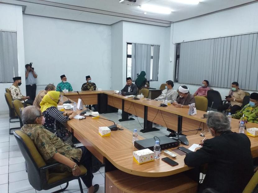 UI Provinsi DKI Jakarta meneken MoU dengan Universitas Islam Jakarta (UID) terkait pendidikan S2 untuk peserta Pendidikan Kader Ulama (PKU).