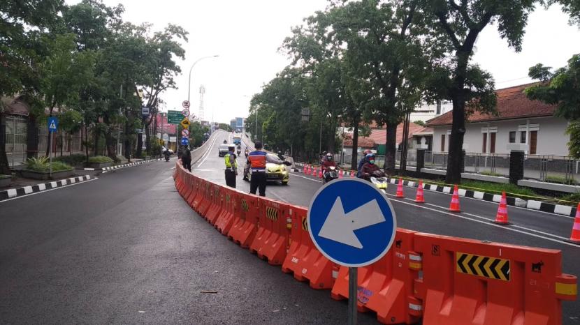 Uji coba pelaksanaan Flover Jalan Jakarta, Kota Bandung berjalan lancar, Senin (7/12).