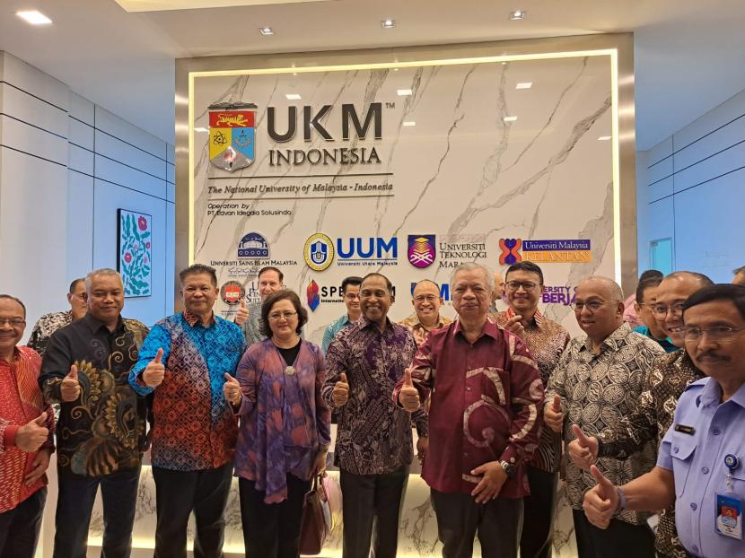 UKM Resmikan Pusat Penunjang Pendidikan di Jakarta