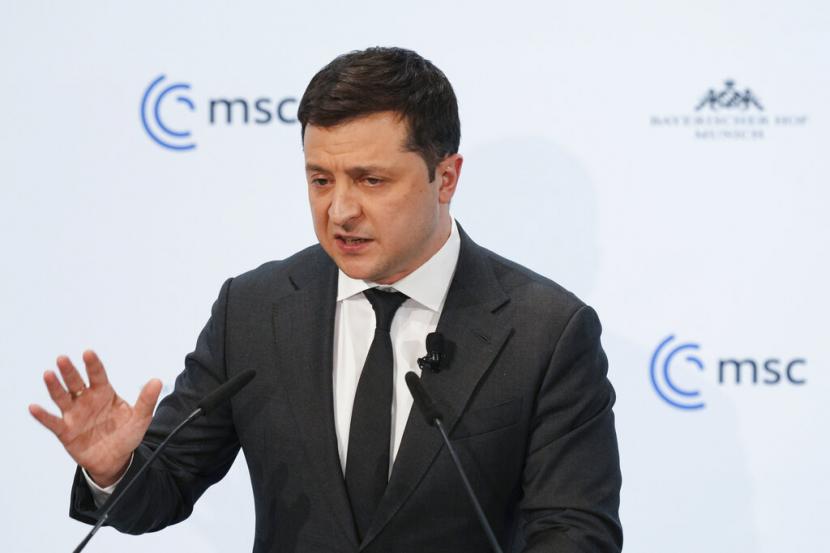 Ukrainian President Volodymyr Zelensky delivers his speech during the Munich Security Conference in Munich, Germany, Saturday, Feb. 19, 2022. 