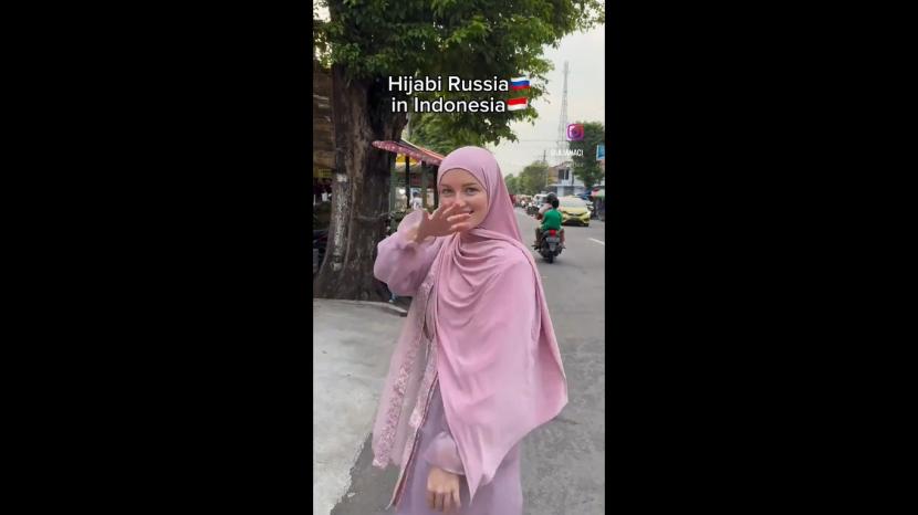 Uliana, wanita berhijab asal Rusia