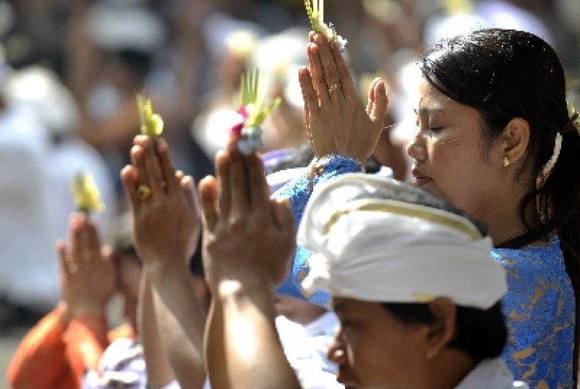 Umat Hindu memaknai Hari Raya Galungan sebagai perayaan kemenangan 