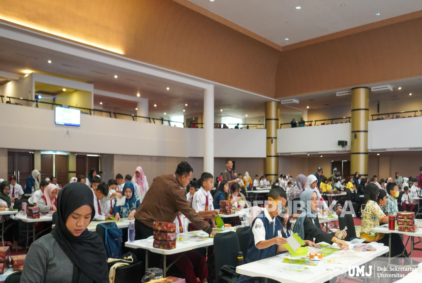UMJ menggelar kegiatan Pelatihan dan Simulasi Lomba Programmer Junior dan Robot For Mission.