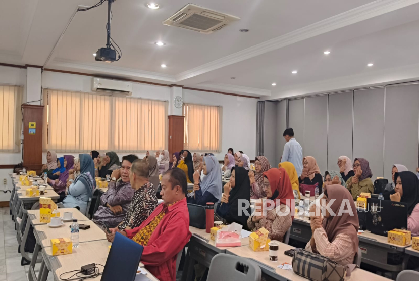 Kue Gelek Depok Naik Kelas, Dari Dapur Tradisional ke UMKM Digital