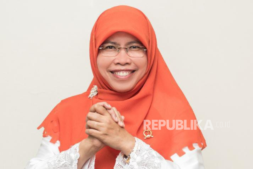 Ummi Siti Oded, Wakil Ketua Komisi V DPRD Jawa Barat.
