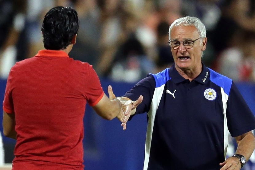 Unai Emery (kiri) dan Claudio Ranieri (kanan)