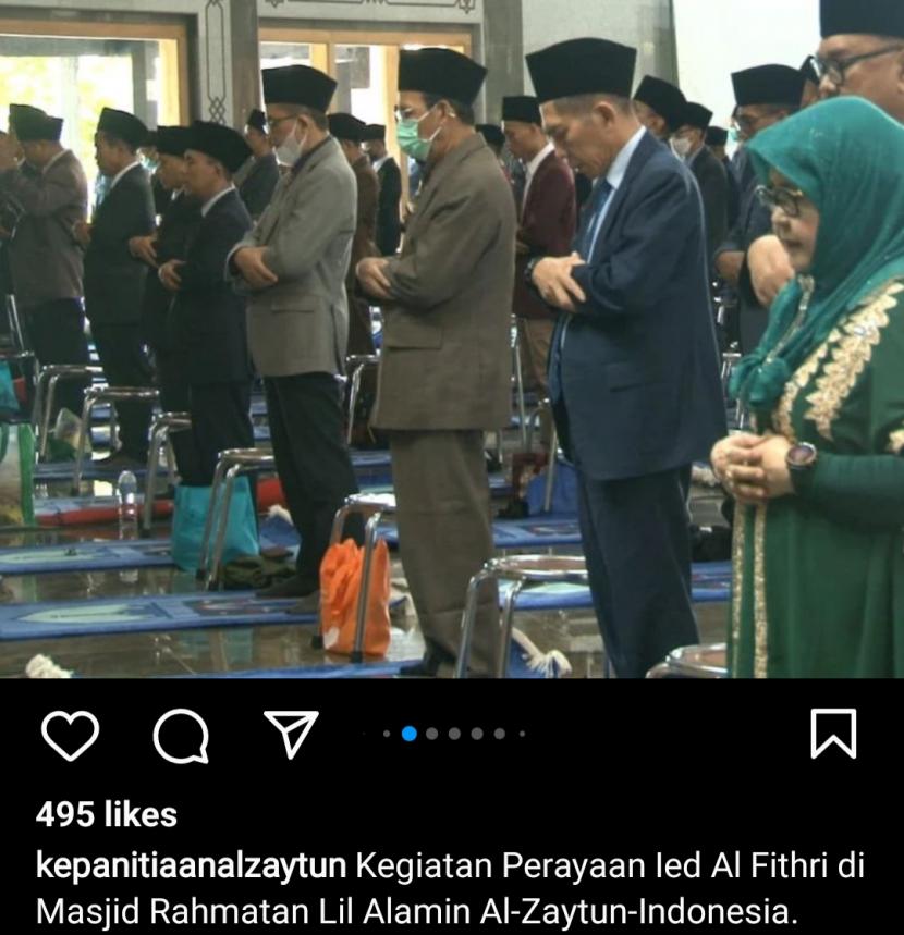 Unggahan foto sholat Idul Fitri di Masjid Rahmatan Lil Alamin Ponpes Al-Zaytun, Kabupaten Indramayu, Jawa Barat, Sabtu (22/4/2023), memicu kontroversi karena jamaah perempuan bercampur di saf laki-laki.