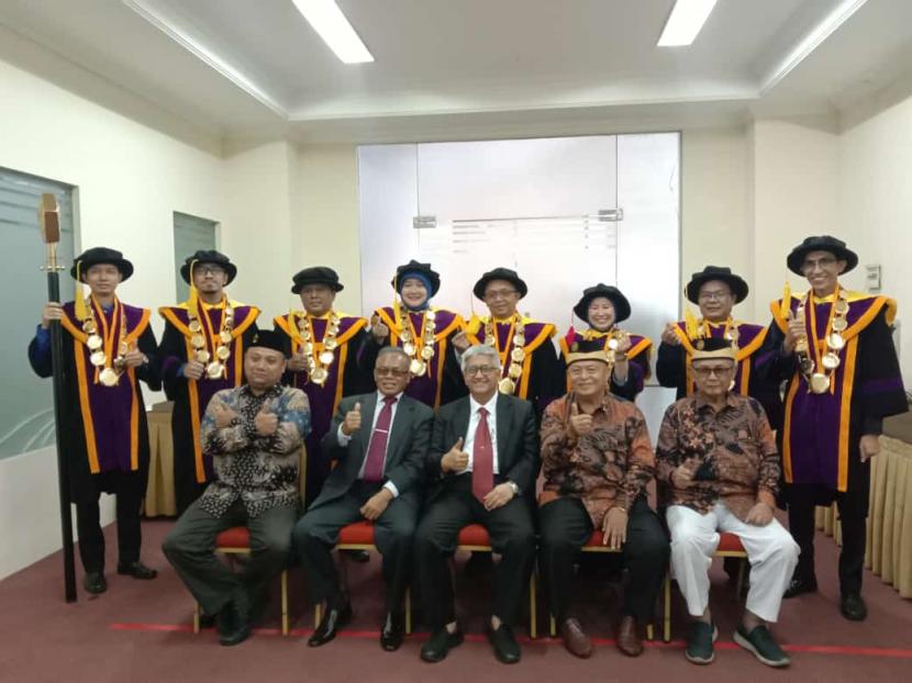 Unimar Sukses Gelar Wisuda Perdana