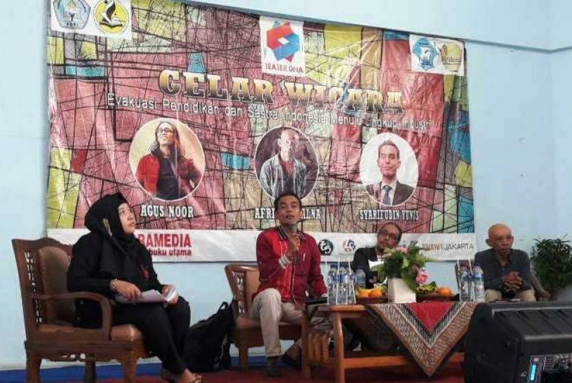 Unindra mengadakan gelar wicara tentang evakuasi Pendidikan Bahasa dan Sastra Indonesia.