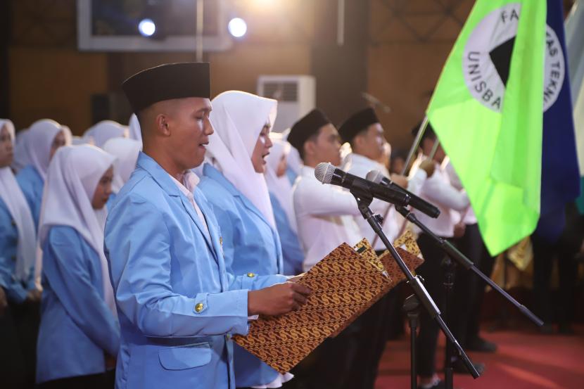 Unisba melantik lebih dari 2.000 mahasiswa baru