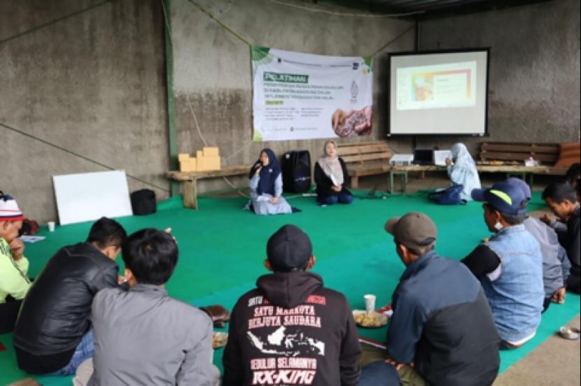 UNISBA menggelar  kegiatan bertema Peningkatan Peran Pengusaha Kopi dalam Implementasi Ekosistem Halal di Kabupaten Bandung