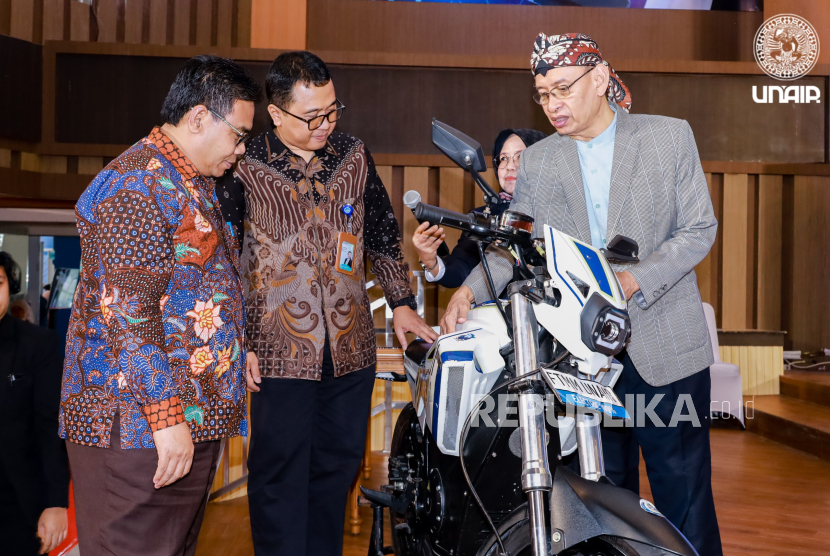 Universitas Airlangga (UNAIR) mempersembahkan Research Invention and Community Development Exhibition (HITEX) 2025 di Airlangga Convention Center, Selasa (20/5/2025) hingga Rabu (21/5/2025). 