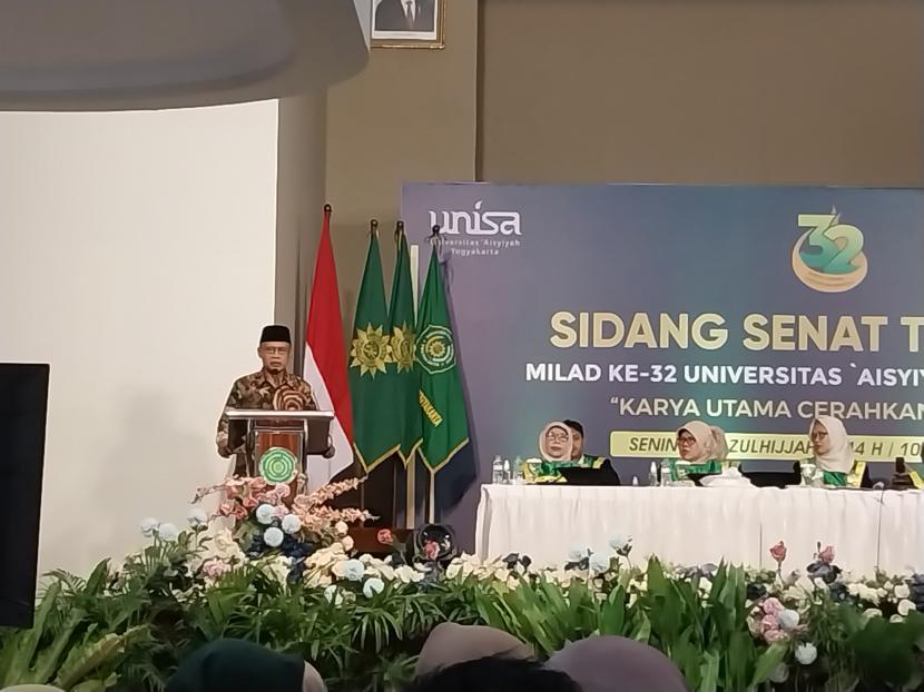  Universitas Aisyiyah (Unisa) Yogyakarta menggelar Sidang Senat Terbuka dalam rangka Milad ke-32 Unisa Yogyakarta, di Unisya, Gamping, Sleman, Senin (10/7/2023).