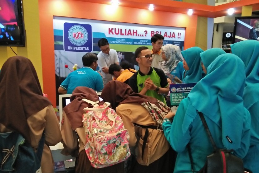 Universitas Bina Sarana Informatika (UBSI) mengikuti ndonesia Favorite Campus Expo 2019  di Tangerang.