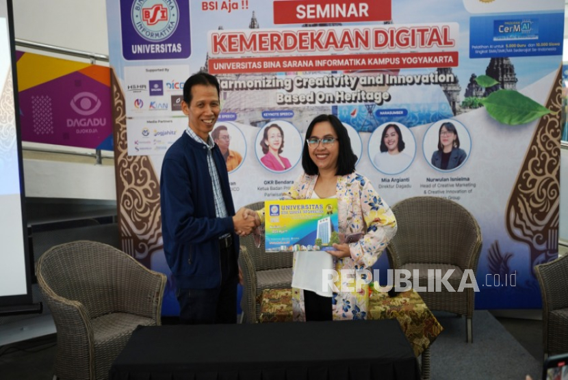 Universitas Bina Sarana Informatika (UBSI) menjalin kemitraan bersama brand fashion ikonik asal Yogyakarta, DAGADU.