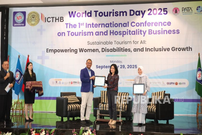 Universitas Bina Sarana Informatika (UBSI) sebagai Kampus Digital Kreatif sukses menyelenggarakan The 1st International Conference on Tourism and Hospitality Business (ICTHB) 2025 di Kampus UBSI Kaliabang, Bekasi pada Senin (29/9).