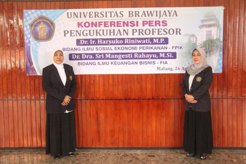 Universitas Brawijaya mengukuhkan dua profesor baru.