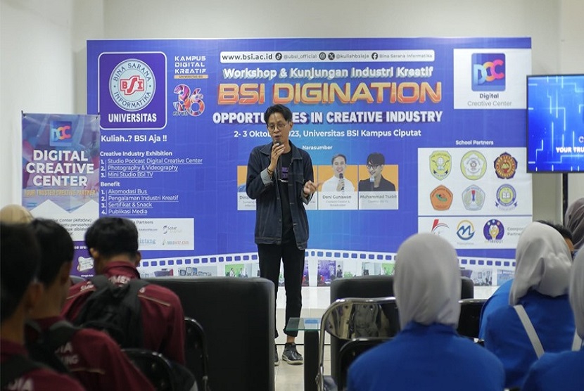 Universitas BSI (Bina Sarana Informatika) dan Digital Creative Center (DCC) dengan bangga menyelenggarakan kegiatan BSI Digination 2023 dengan tema Opportunities in Creative Industry. Acara ini berlangsung pada Senin-Selasa, 2-3 Oktober 2023, di Universitas BSI kampus Ciputat