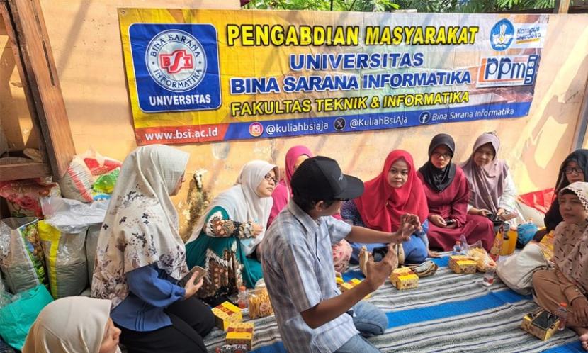 Universitas BSI (Bina Sarana Informatika) kampus Bogor telah berhasil meraih hibah Program Kemitraan Masyarakat (PKM) dari Direktorat Jendral Vokasi Kementerian Pendidikan dan Kebudayaan (Ditjen Vokasi Kemdikbud) untuk anggaran dana tahun 2024. 