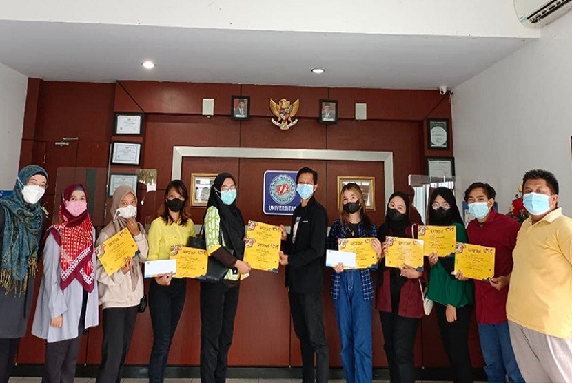 Universitas BSI (Bina Sarana Informatika) kampus Pontianak mendominasi kejuaraan LMC (Lokalate Marketing Competition) 2021, dengan menjadi pemenang pertama dan kedua Regional Kalimantan Barat.