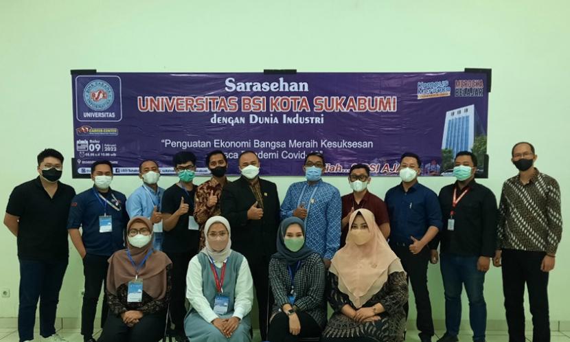 Universitas BSI (Bina Sarana Informatika) kampus  Sukabumi, kembali mengelar Sarasehan dengan Dunia Usaha dan Dunia Industri (DUDI). 