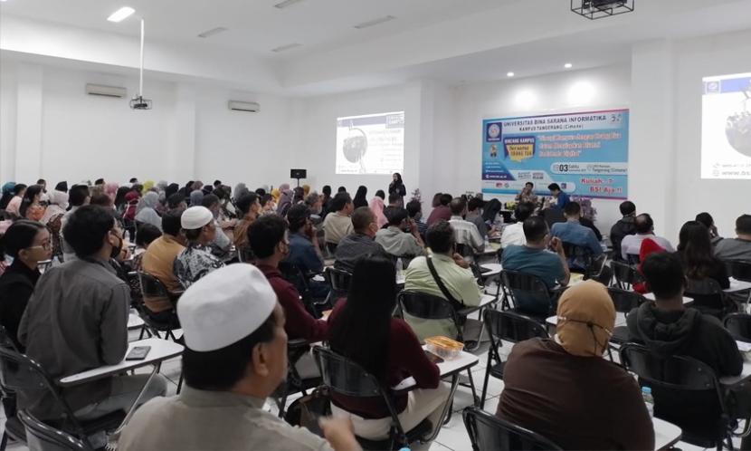Universitas BSI (Bina Sarana Informatika) kampus Tangerang akan menyelenggarakan kegiatan BKOT (Bincang Kampus Bersama Orang Tua) pada Sabtu, 26 Agustus 2023.