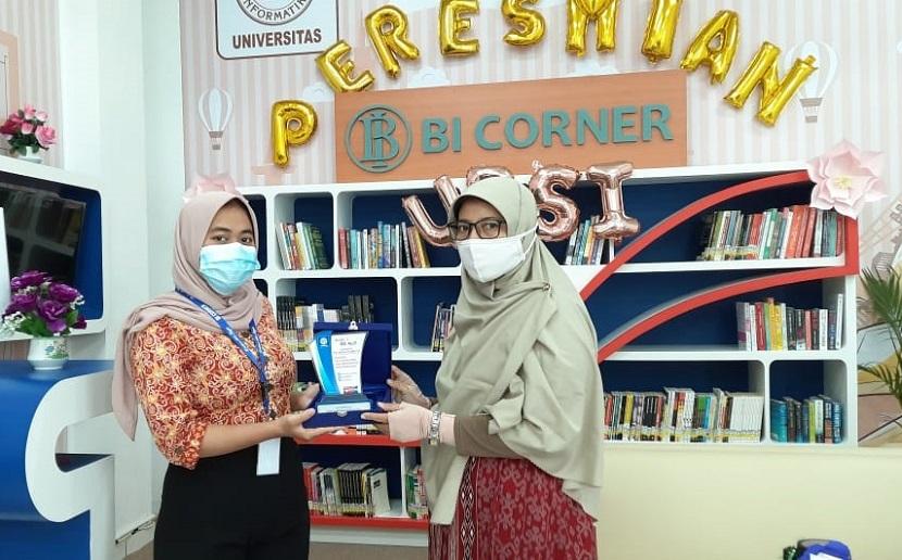 Universitas BSI (Bina Sarana Informatika) mendapatkan hibah fasilitas BI Corner dari Bank Indonesia. 