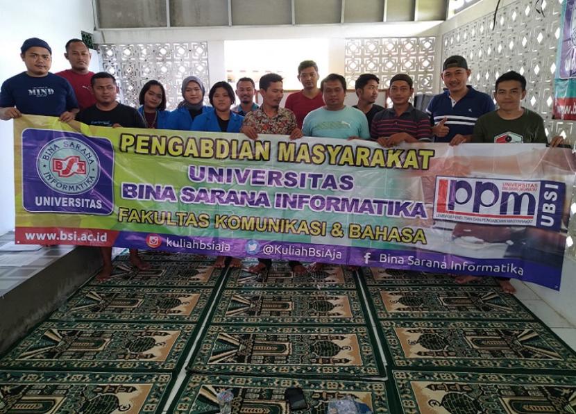 Universitas BSI (Bina Sarana Informatika) sebagai Kampus Digital Kreatif memberikan pelatihan kepada Warga Paguyuban Perumahan Serpong Green Paradise, Serpong, Tangerang Selatan, pada Sabtu (24/9/2022) silam.