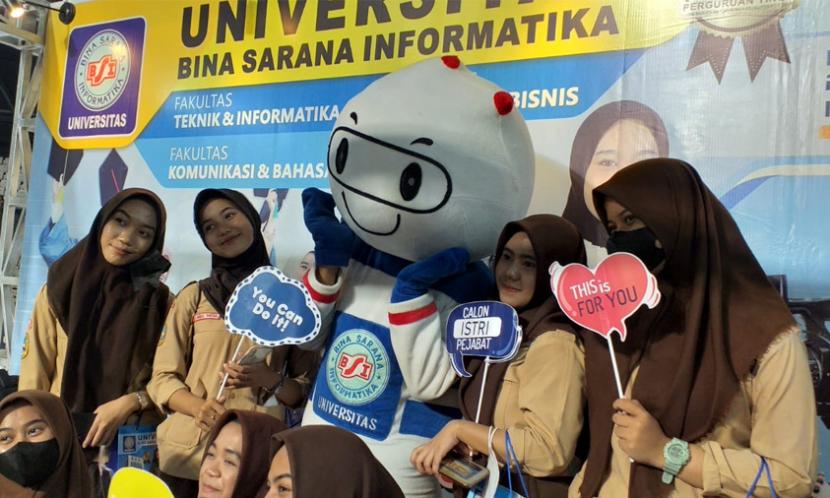 Universitas BSI (Bina Sarana Informatika) sebagai Kampus Digital Kreatif berpartisipasi dalam kegiatan pameran pendidikan Jakarta Campus Pro 2022.