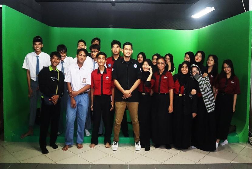 Universitas BSI (Bina Sarana Informatika) sebagai Kampus Digital Kreatif, bersama dengan Pusat Pelatihan dan Pengembangan Pendidikan (P4) Jakarta Barat, telah berhasil menyelenggarakan kegiatan BSI Digination.