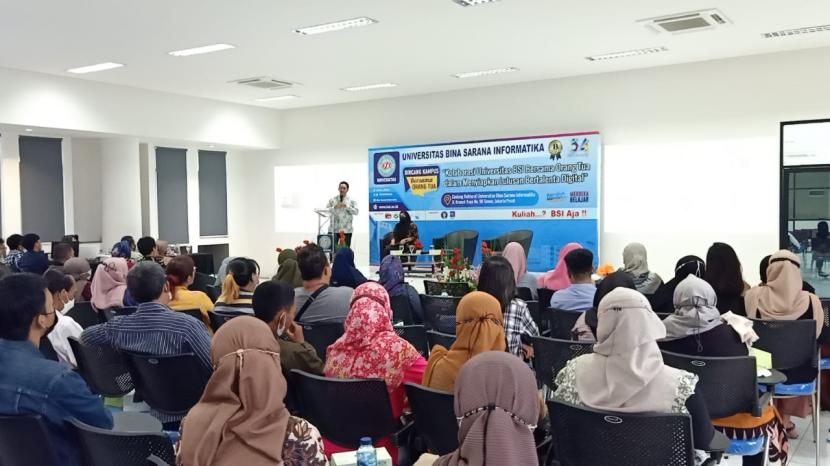 Universitas BSI Kampus Pemuda menggelar acara tahunan Bincang Kampus Bersama Orang Tua (BKOT) sebagai langkah nyata dalam mendukung perkembangan kreatif mahasiswa.