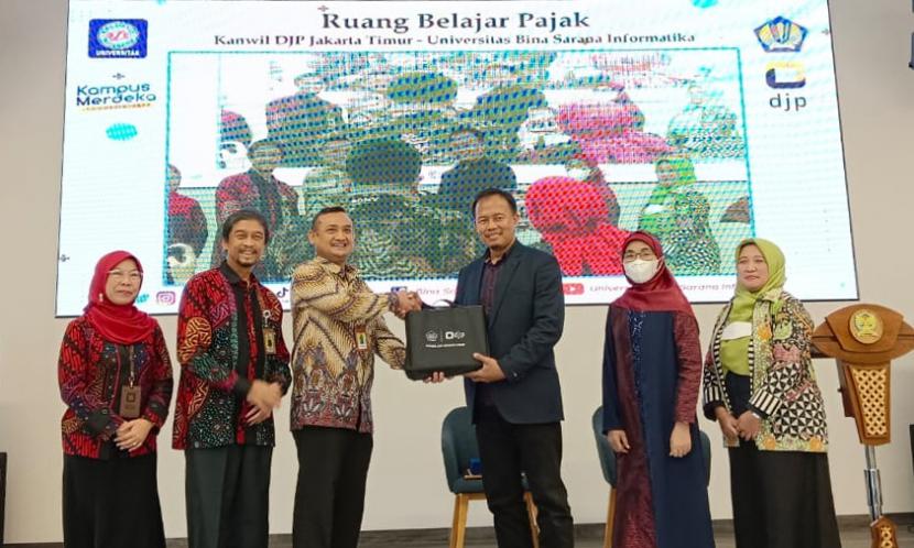 Universitas BSI sebagai Kampus Digital Kreatif mendapatkan kesempatan pertama di Indonesia untuk kolaborasi dengan Kanwil DJP Jakarta Timur untuk menyelenggarakan program Ruang Belajar Pajak.