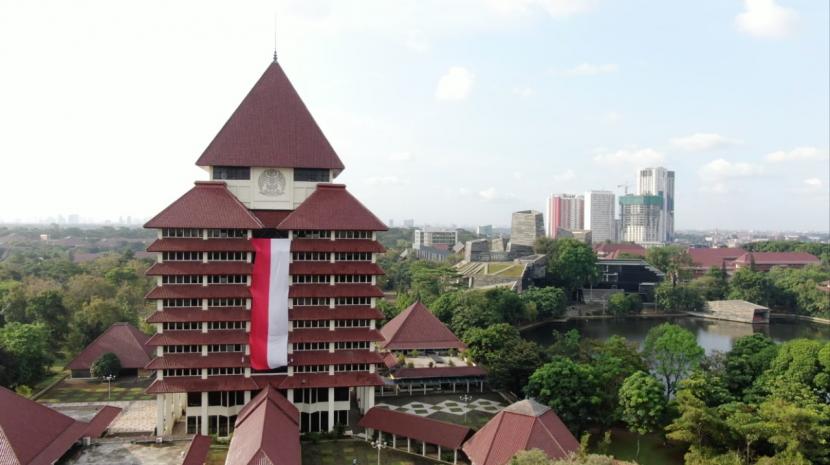 Kampus Universitas Indonesia (UI), Depok, Jawa Barat. Peringkat UI naik signifikan di tingkat global.