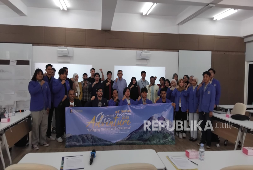 Universitas Islam Indonesia (UII) melalui Program Studi Sarjana Teknik Sipil menggelar program internasional GeoAdventure: Bridging Nature and Resilience pada 25-29 Agustus 2025.