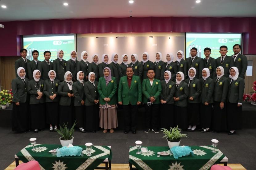 Universitas Muhammadiyah Jakarta kini memiliki korps mahasiswa yang beranggotakan 42 mahasiswa