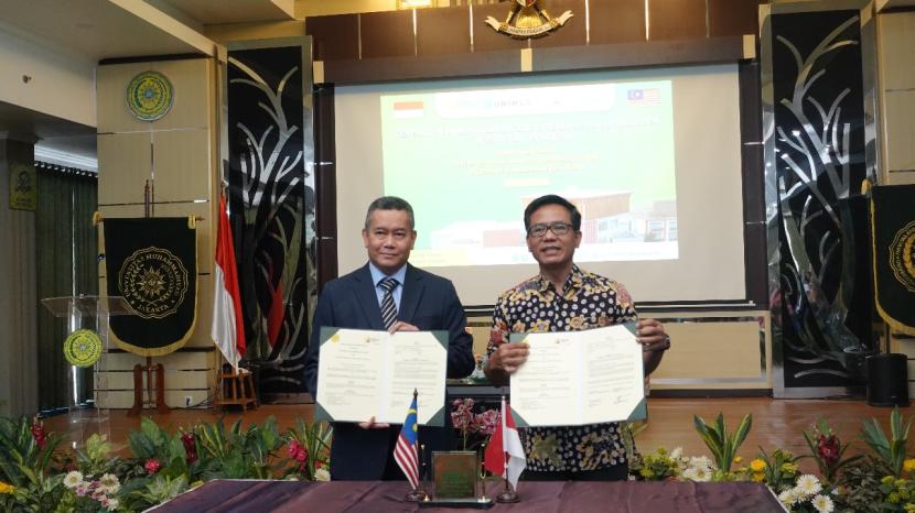 Universitas Muhammadiyah Jakarta (UMJ) dan International Islamic School Malaysia (IISM) resmi menjalin kerja sama yang ditandai dengan penandatanganan nota kesepahaman yang dilakukan di Fakultas Kedokteran dan Kesehatan (FKK) UMJ, Selasa (14/5/2024).