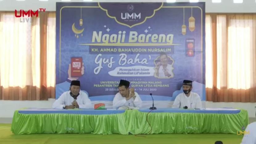 Universitas Muhammadiyah Malang (UMM) melaksanakan kegiatan kajian bersama dengan Kyai Haji Ahmad Baha