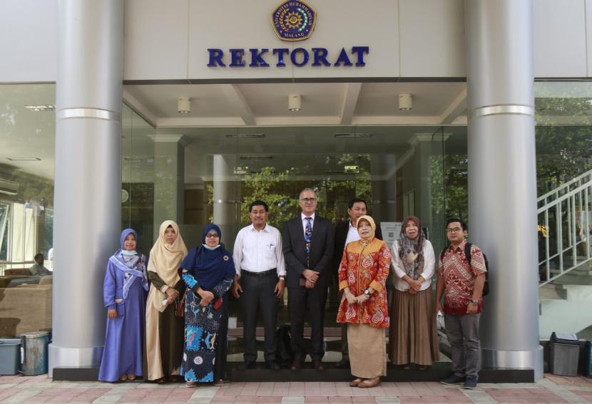Universitas Muhammadiyah Malang (UMM) menerima kunjungan salah satu Profesor dari University of Adelaide, Australia di Gedung Rektorat UMM, Malang, beberapa waktu lalu. 