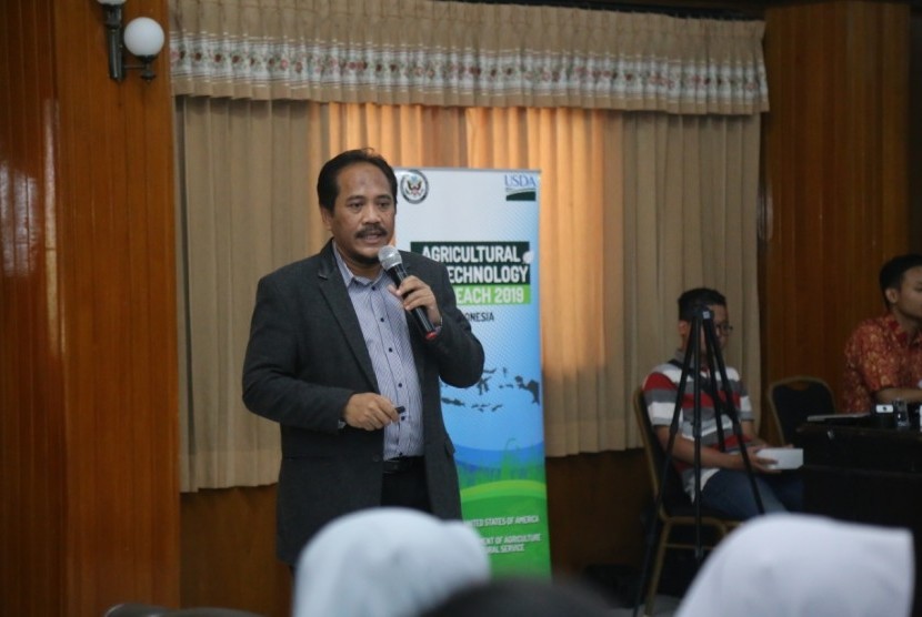 Universitas Muhammadiyah Malang (UMM) mengadakan Biotechnology Youth Outreach di Aula Biro Administrasi UMM.