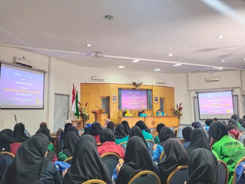 Universitas Muhammadiyah Purwokerto (UMP) sambut Mahasiswa program Pertukaran Mahasiswa Merdeka (PMM) se-Indonesia, Senin (5/9/22). 