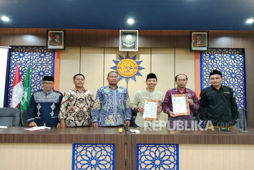  Universitas Muhammadiyah Sidoarjo (Umsida) resmi menjalin kerja sama dengan Majelis Pendidikan Dasar Menengah (Dikdasmen) dan Pendidikan Non Formal (PNF) PDM Sidoarjo.