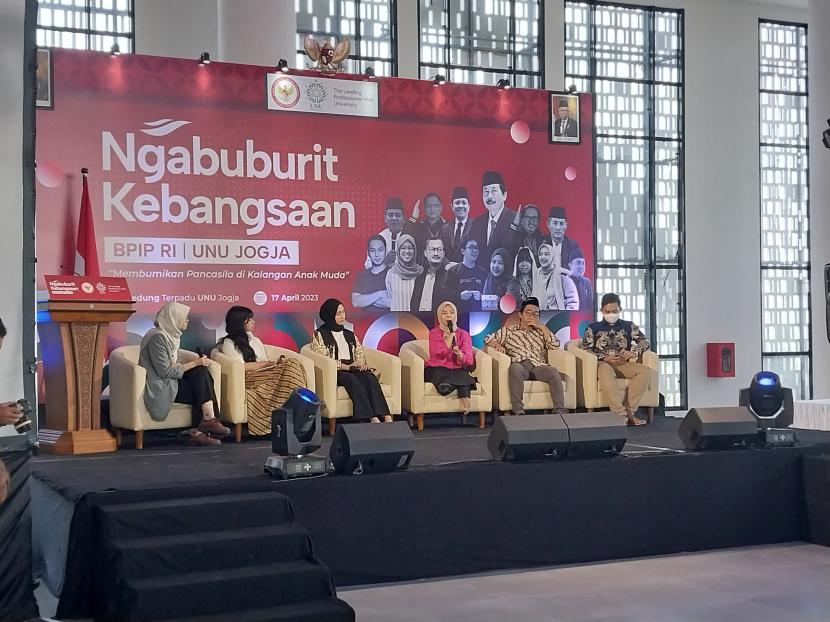  Universitas Nahdlatul Ulama (UNU) Yogyakarta bersama Badan Pembinaan Ideologi Pancasila (BPIP) menggelar acara Ngabuburit Kebangsaan di Kampus Terpadu UNU, Dowangan Bayuraden, Sleman, Senin (17/4/2023).