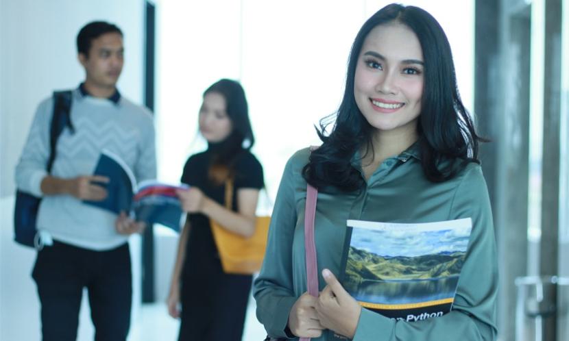 Universitas Nusa Mandiri sebagai Kampus Digital Bisnis punya solusi buat kamu. Solusi terbaik yang sudah disiapin sama kampus keren kita di Universitas Nusa Mandiri adalah Beasiswa Indonesia Mandiri atau Beasiswa Jalur Undangan.