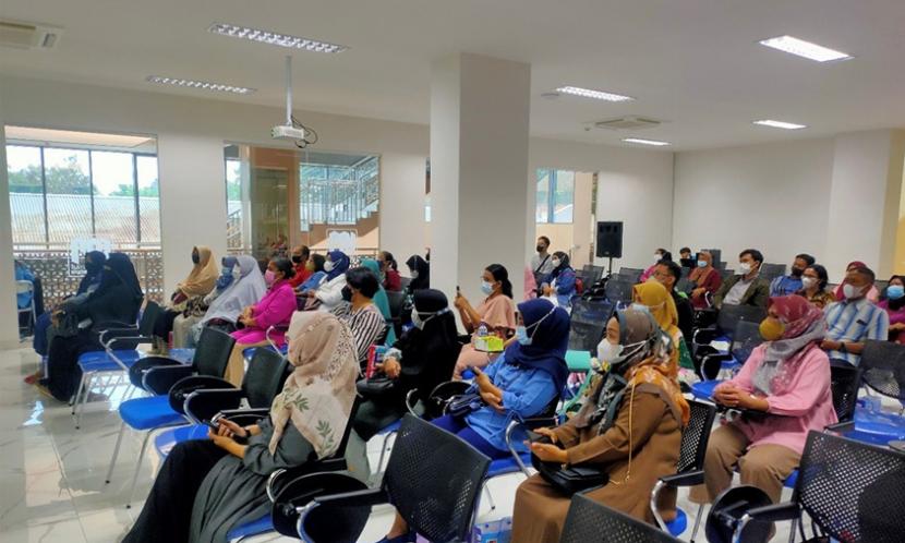 Universitas Nusa Mandiri (UNM) akan kembali mengadakan acara silaturahim bersama orang tua/wali camaba dalam kegiatan Ngobrol Kampus Bareng Orang Tua (NKBO).
