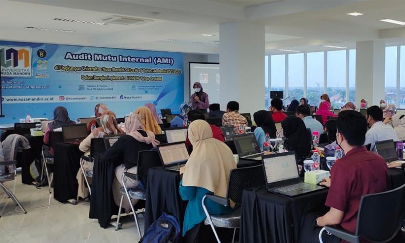 Universitas Nusa Mandiri (UNM) melaksanakan Audit Mutu Internal (AMI) dan Rapat Tinjauan Manajemen (RTM) oleh Badan Penjamin Mutu (BPM) UNM yang dikoordinasikan ke tingkat fakultas. 