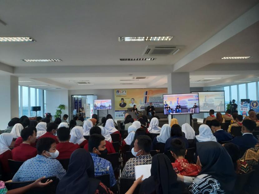 Universitas Nusa Mandiri (UNM) menggelar kegiatan Nusa Mandiri Job Career & Internship Festival (JIF) 2022.
