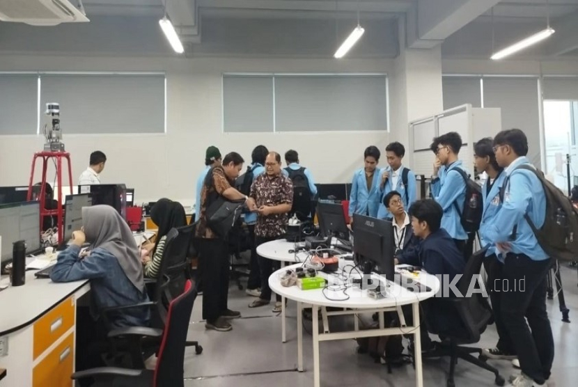 Universitas Nusa Mandiri (UNM) sebagai Kampus Digital Bisnis melakukan kunjungan akademik ke Badan Riset dan Inovasi Nasional (BRIN), Selasa (18/11/2025).